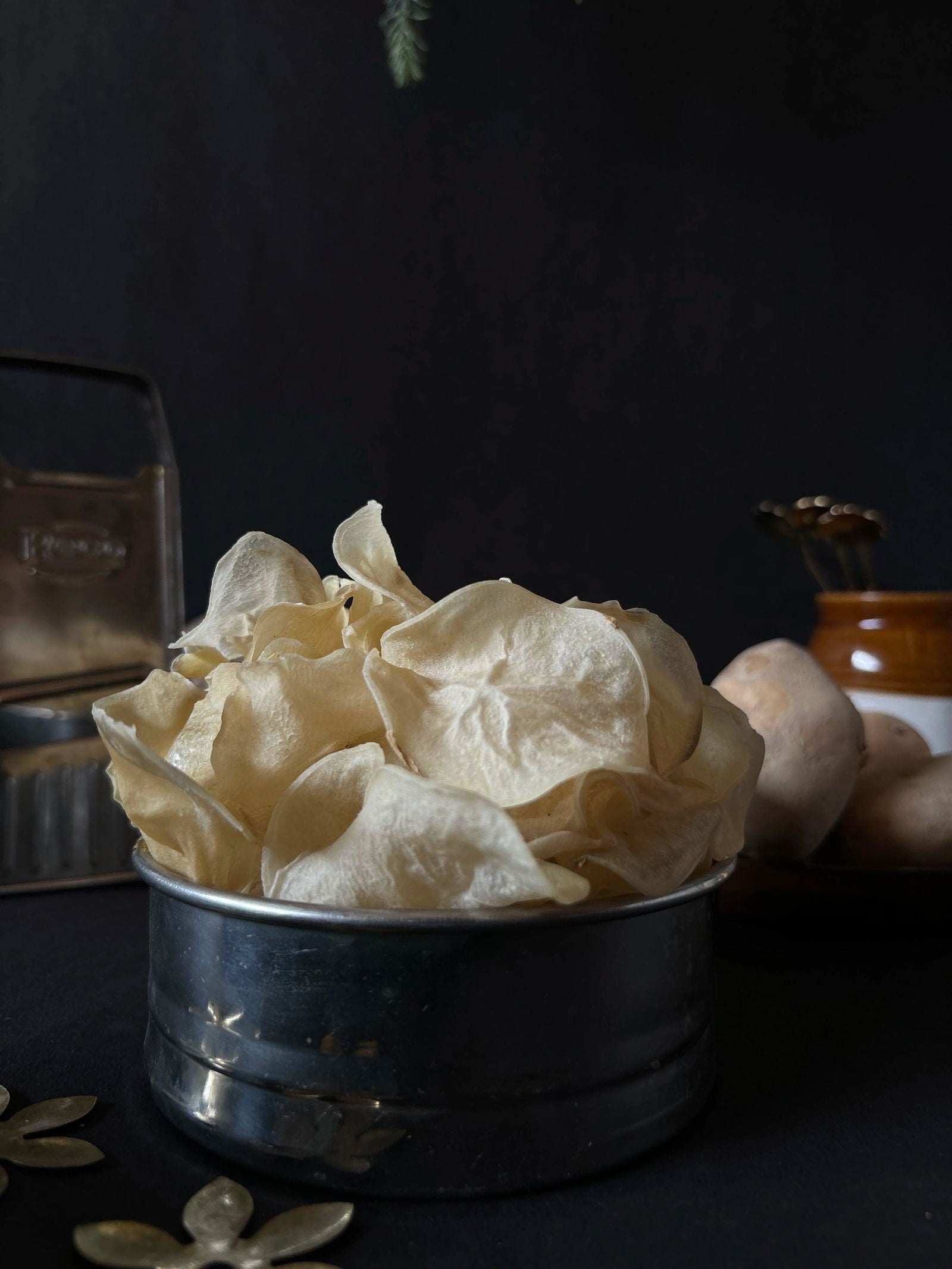 Homemade Aloo Chips( vrat wale)  | आलू के चिप्स - Nani ka PITARA